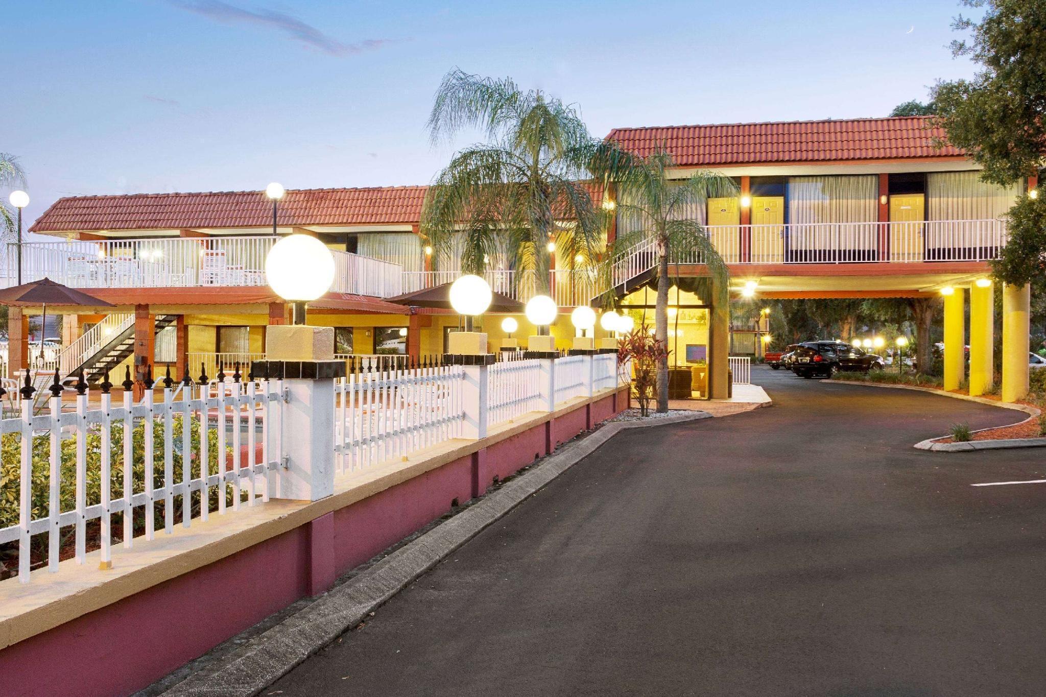 Howard Johnson By Wyndham Clearwater - Dunedin Exteriér fotografie